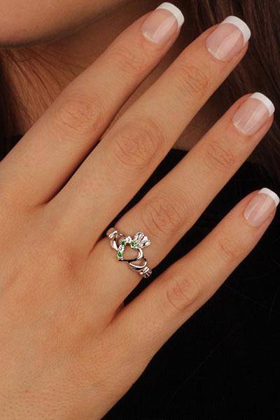 Ladies Silver Claddagh Ring SL-75GRCZ - Uctuk