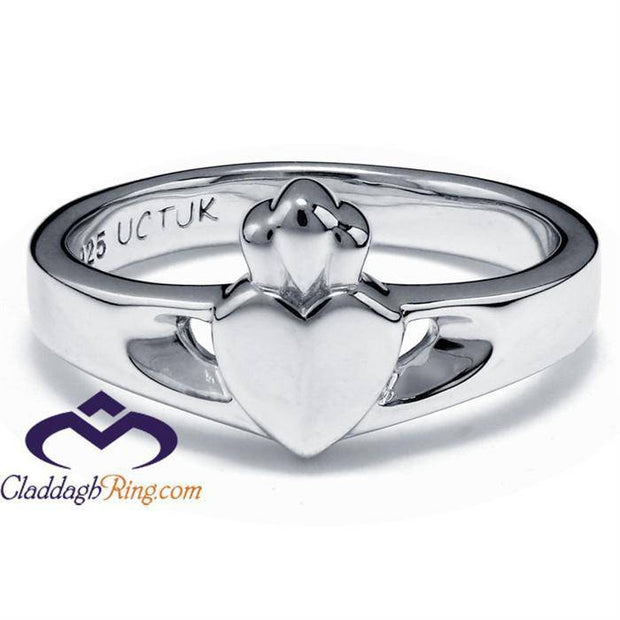 Ladies Silver Claddagh Ring ULS-6166 - Uctuk